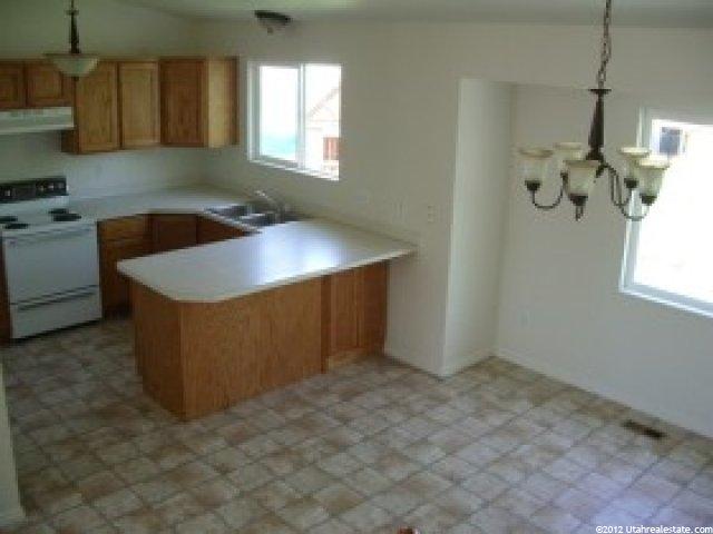 468 W 500 N, Clearfield, UT 84015 — photo 4