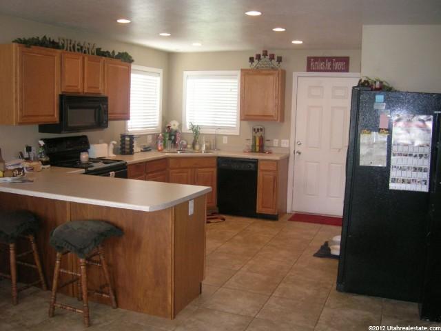 883 Riverwood Dr, Logan, UT 84321 — photo 2