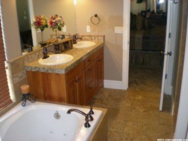 4792 S Jefferson Ave E, South Ogden, UT 84403 — photo 9