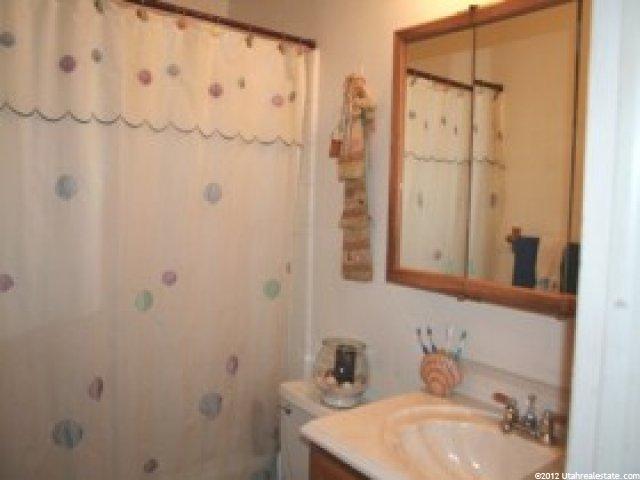 754 N 1000 W, Clearfield, UT 84015 — photo 6