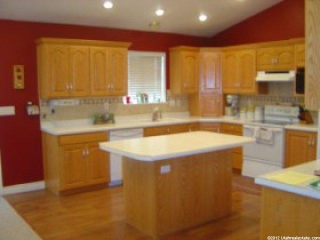 346 E 800 N, Trenton, UT 84338 — photo 2