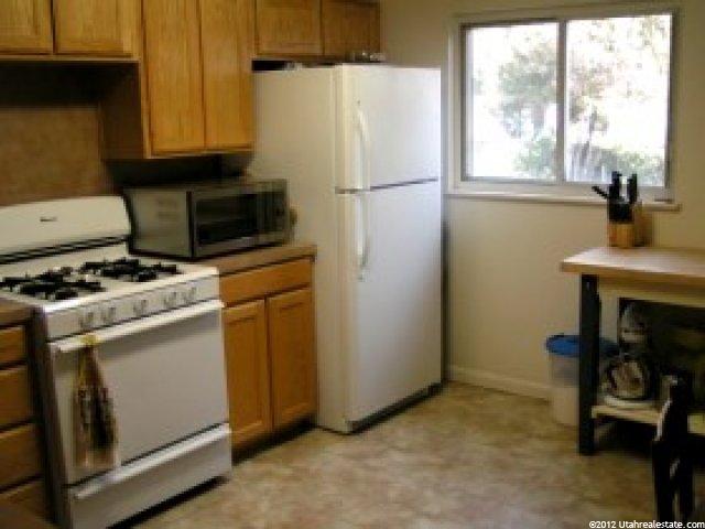 214 Jackson Ave, Ogden, UT 84404 — photo 2
