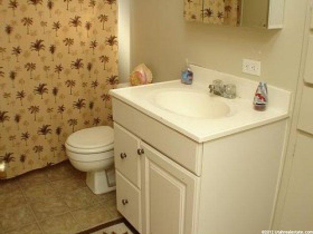 495 N 200 W, Clearfield, UT 84015 — photo 9