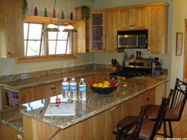 8804 Sackett Dr, Park City, UT 84098 — photo 2