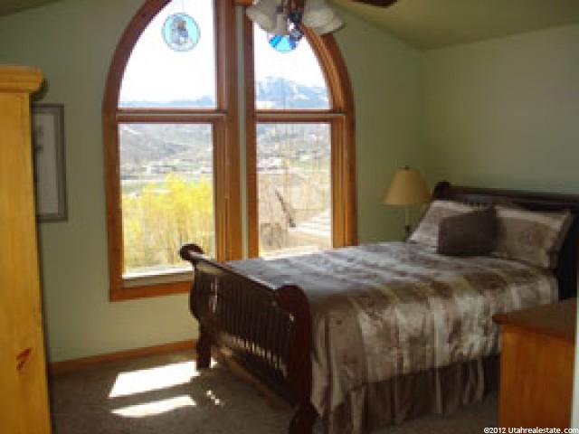 8804 Sackett Dr, Park City, UT 84098 — photo 4