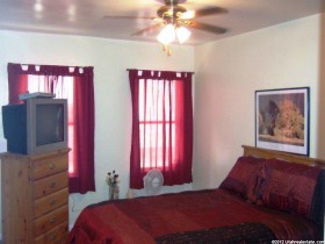 7866 S Pioneer St, Midvale, UT 84047 — photo 5