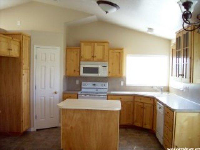 3705 Augusta Dr, Syracuse, UT 84075 — photo 4