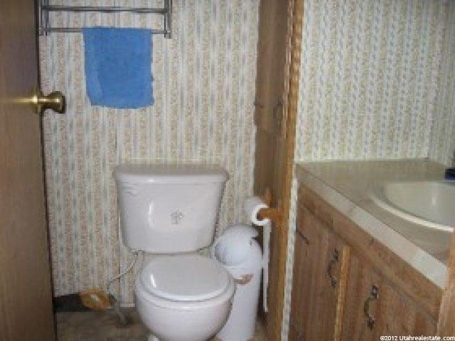 870 S 500 W, Tremonton, UT 84337 — photo 10