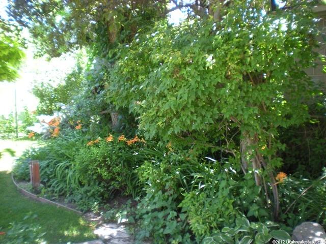 294 E 650 Road N, Bountiful, UT 84010 — photo 11