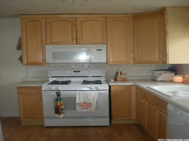 294 E 650 Road N, Bountiful, UT 84010 — photo 4