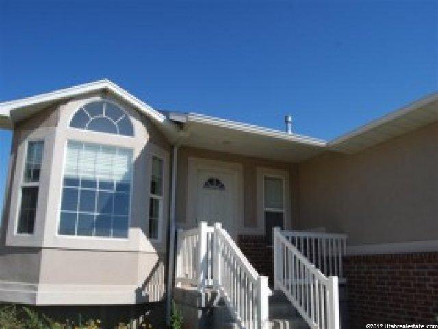 1494 N 2090 W, Clinton, UT 84015 — photo 2