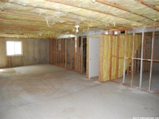 1494 N 2090 W, Clinton, UT 84015 — photo 7