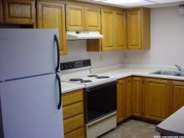 90 S 300 E, St. George, UT 84770 — photo 3