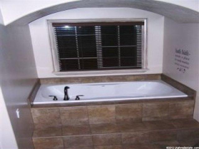 1555 W 700 S, Syracuse, UT 84075 — photo 9