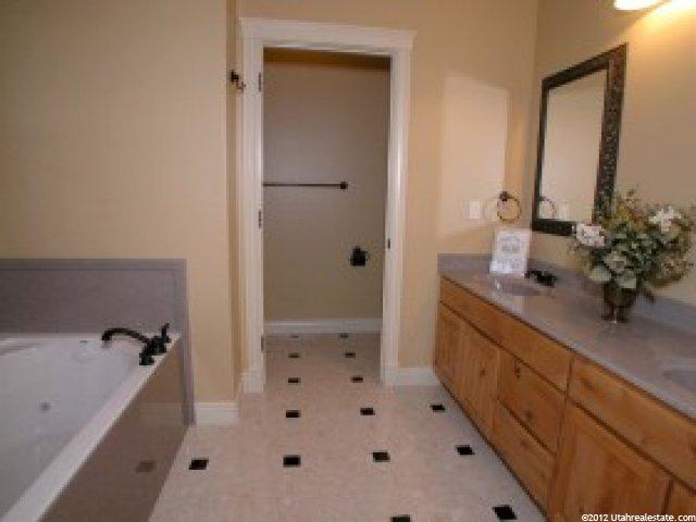 1553 Oakview Dr, Logan, UT 84321 — photo 12