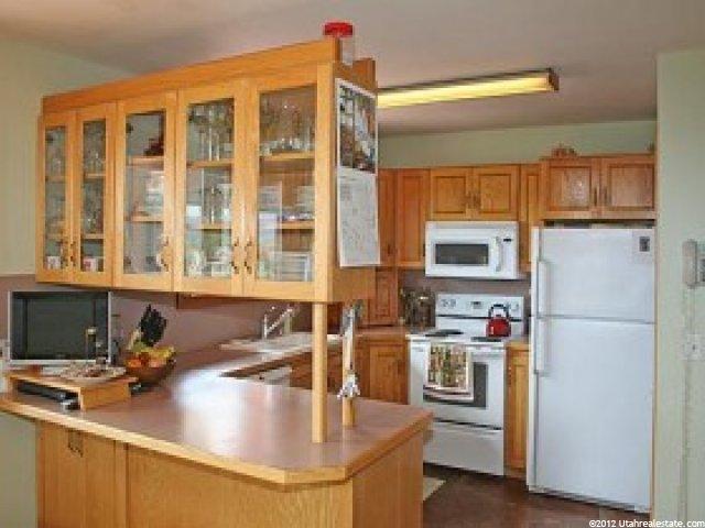 564 E Valley Dr, Heber City, UT 84032 — photo 2