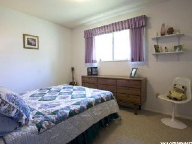 1070 Oxford Dr, Ogden, UT 84403 — photo 11