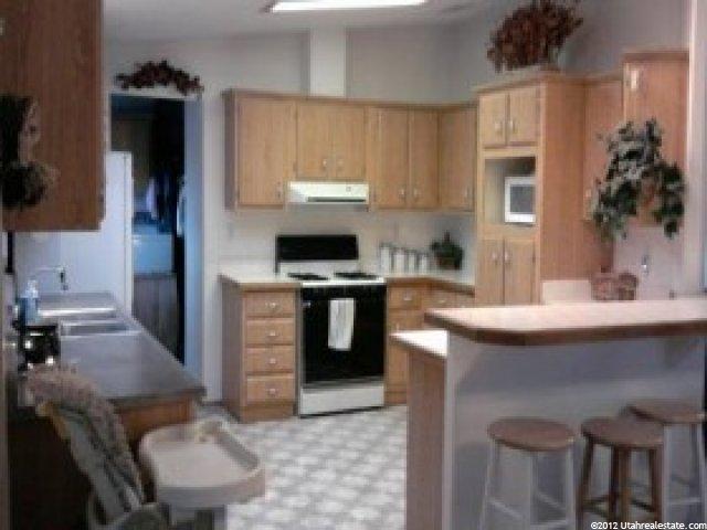 136 E Clark St N, Grantsville, UT 84029 — photo 5