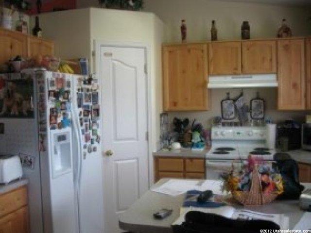 381 W Oaks Dr, Ogden, UT 84404 — photo 3