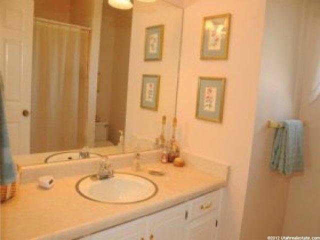 8566 Terrace Dr, Sandy, UT 84093 — photo 9