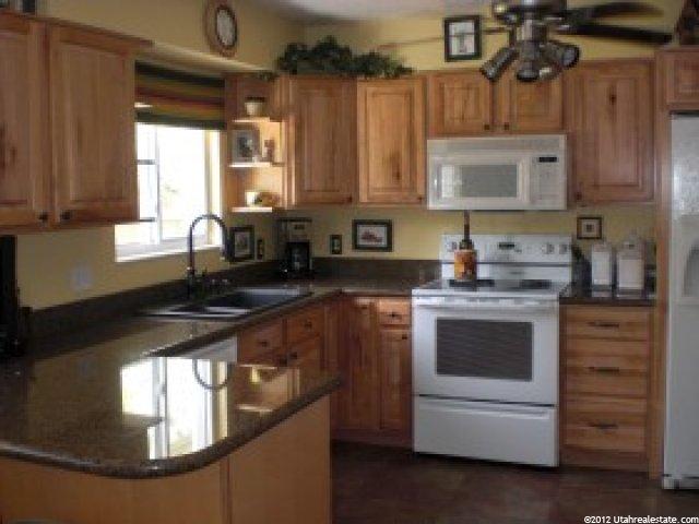 9231 S 1520 E, Sandy, UT 84093 — photo 3