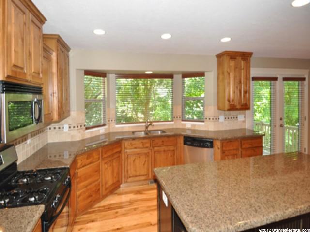 1548 E Nichols, Fruit Heights, UT 84037 — photo 2
