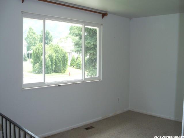 438 S 725 E, Layton, UT 84041 — photo 2