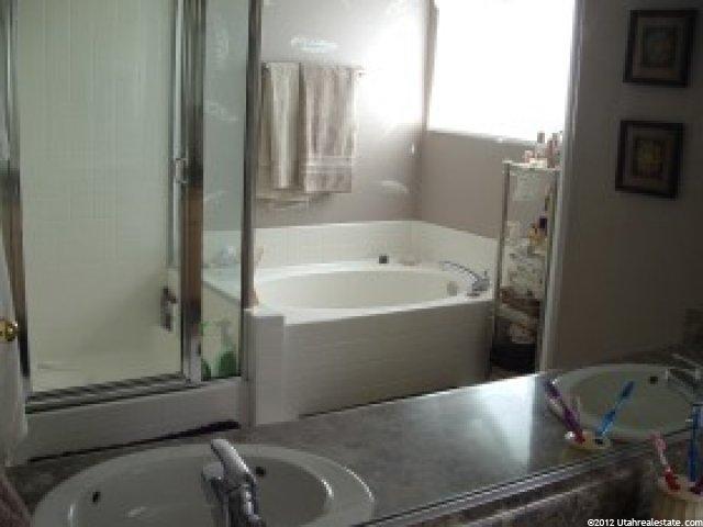 830 S Killarney Dr, Syracuse, UT 84075 — photo 9