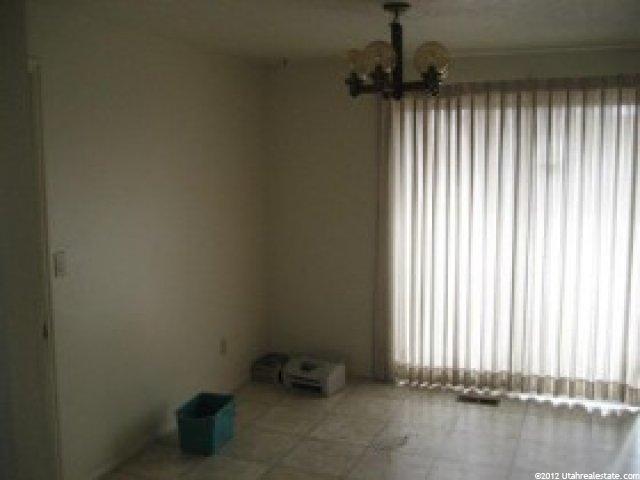 1075 W 25 S, Clearfield, UT 84015 — photo 3