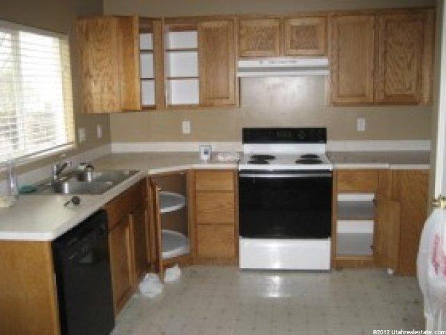 1897 N 900 W, Clinton, UT 84015 — photo 3