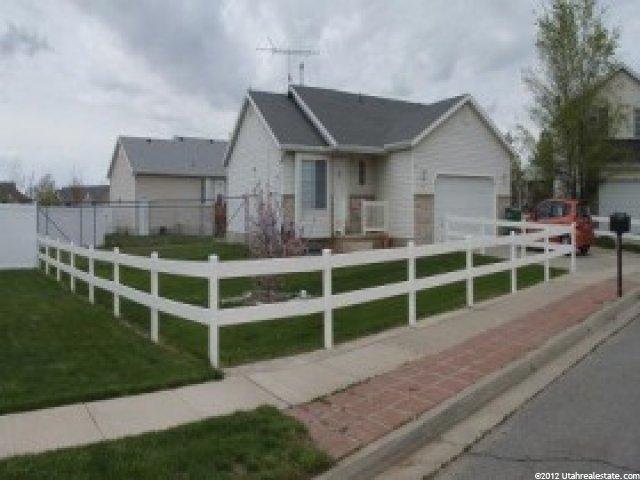 492 N 500 W, Clearfield, UT 84015 — photo 2