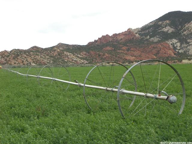 624 E 2500 S, Bicknell, UT 84715 — photo 4