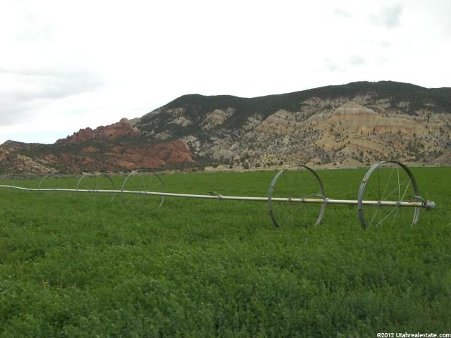 624 E 2500 S, Bicknell, UT 84715 — photo 5