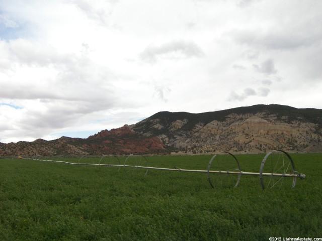 624 E 2500 S, Bicknell, UT 84715 — photo 6
