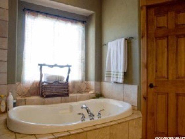 7485 S 530 W, Pleasant View, UT 84414 — photo 9