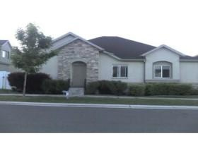 1596 Wyngate Park Dr, South Jordan, UT 84095