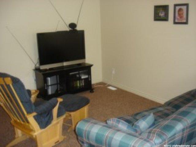 760 E Clearwater Ct, Layton, UT 84041 — photo 3
