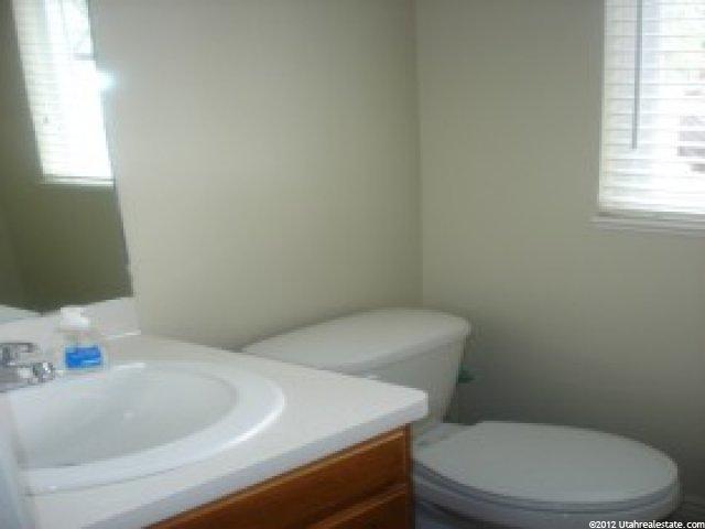 760 E Clearwater Ct, Layton, UT 84041 — photo 8