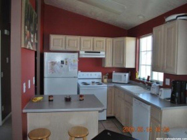 5464 S 4300 W, Hooper, UT 84315 — photo 4