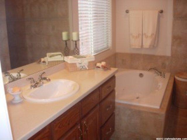 331 S Park View Cir, Bountiful, UT 84010 — photo 7