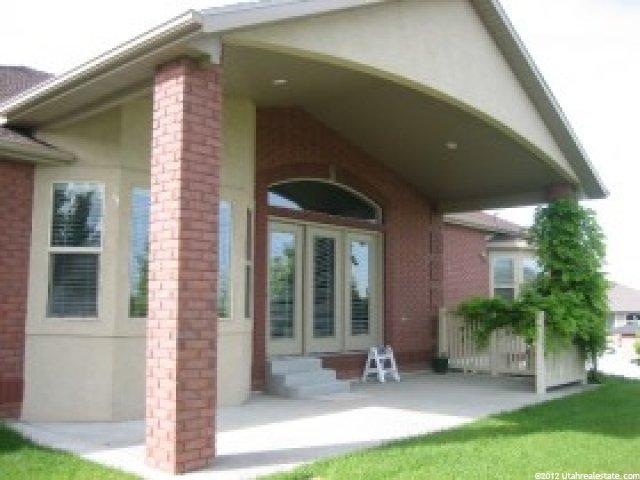 331 S Park View Cir, Bountiful, UT 84010 — photo 10