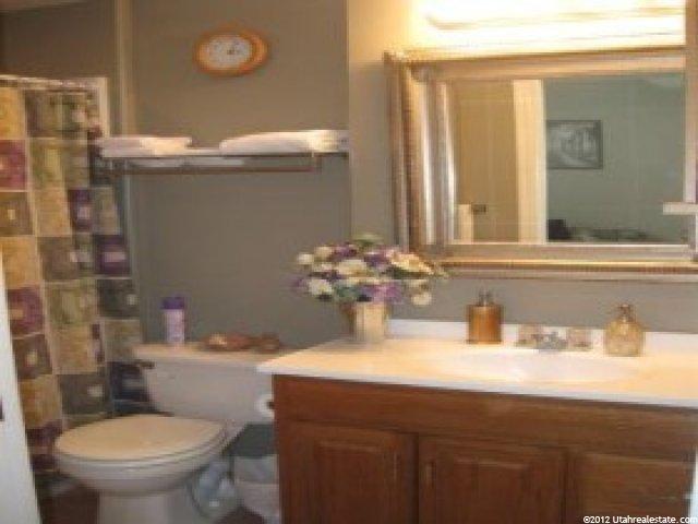 2571 W 3900 S, Roy, UT 84067 — photo 10