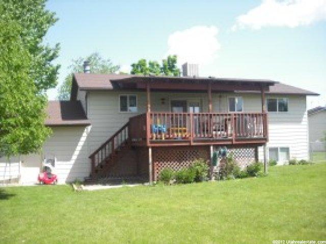 651 W 1060 N, Clinton, UT 84015 — photo 3