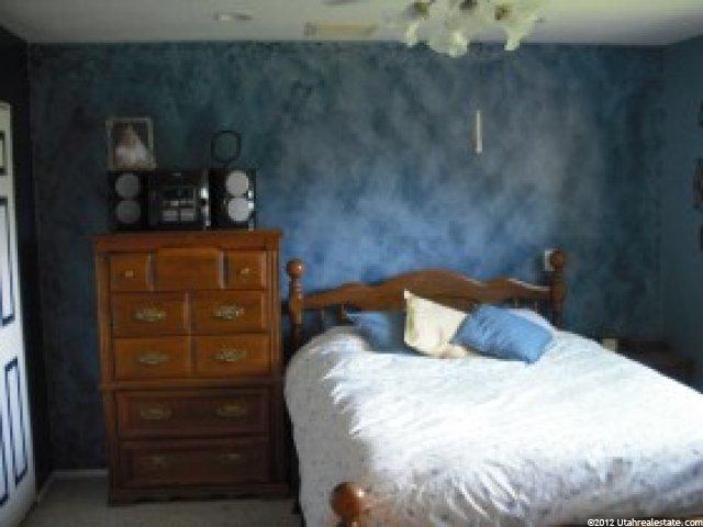 651 W 1060 N, Clinton, UT 84015 — photo 10