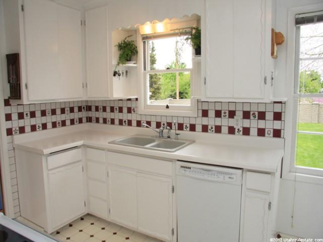 4834 S Harper St E, Holladay, UT 84117 — photo 8