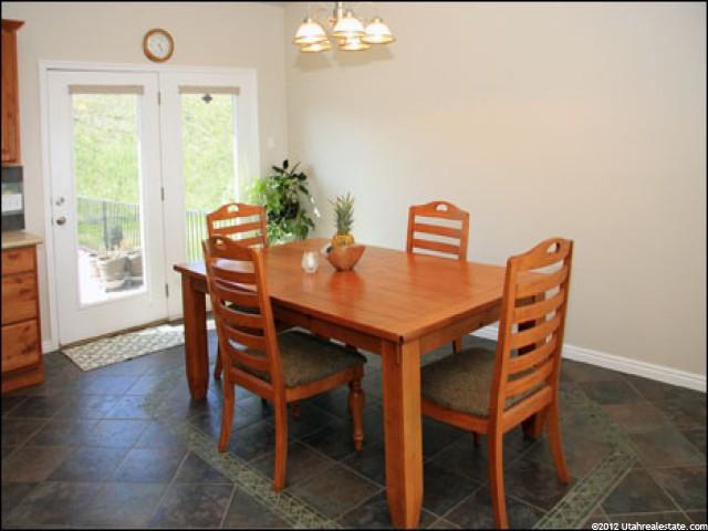 2193 E Eagle Crest Dr S, Draper (UT Cnty), UT 84020 — photo 3