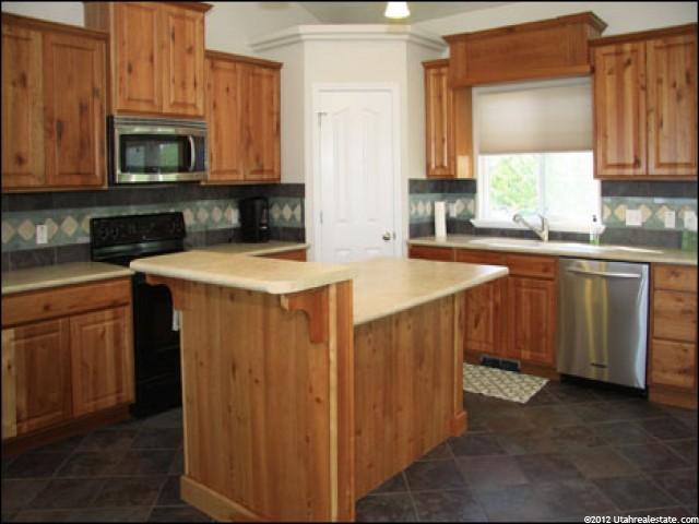 2193 E Eagle Crest Dr S, Draper (UT Cnty), UT 84020 — photo 5