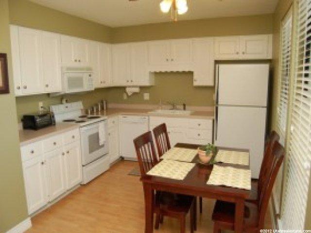 5986 S Sultan Cir, Murray, UT 84107 — photo 2