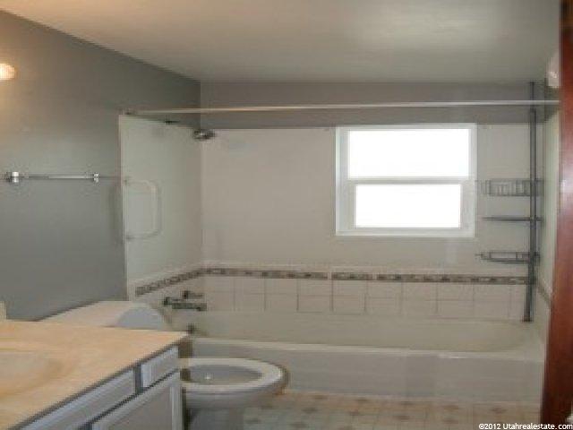 5830 S 2550 W, Roy, UT 84067 — photo 8