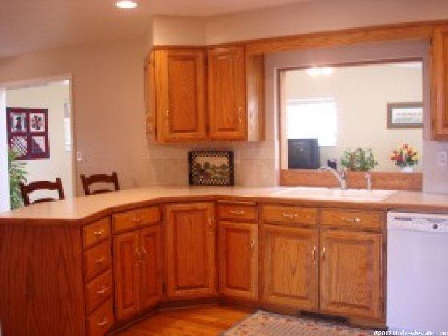 1919 S 800 E, Bountiful, UT 84010 — photo 4